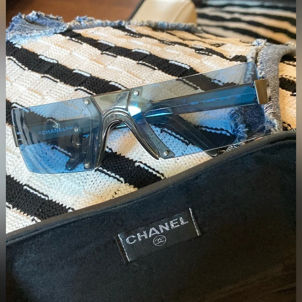 Chanel Blue Shield Sunglasses on Metal with Case - Picture 4 of 14
